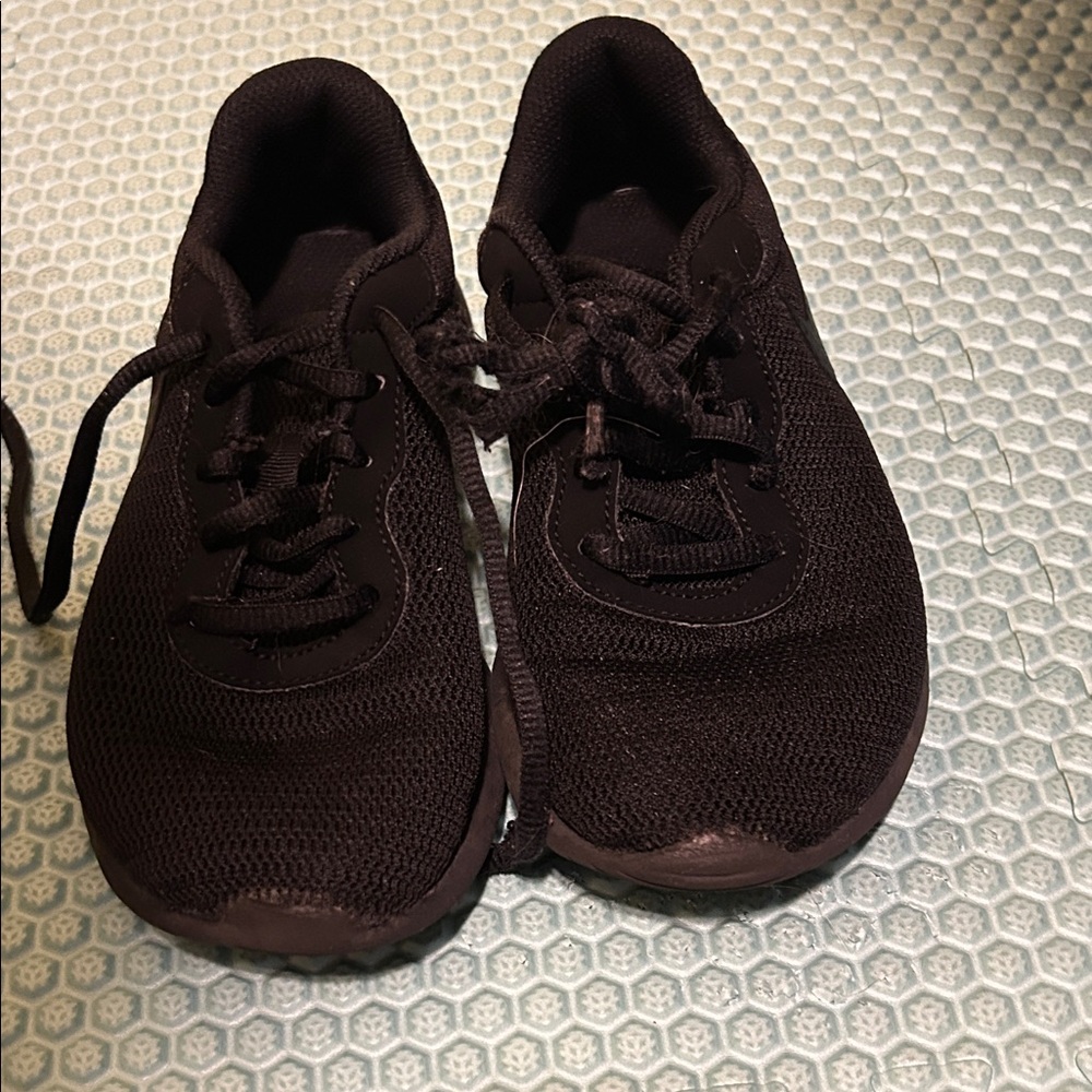 Nike Kids Black Sneakers
